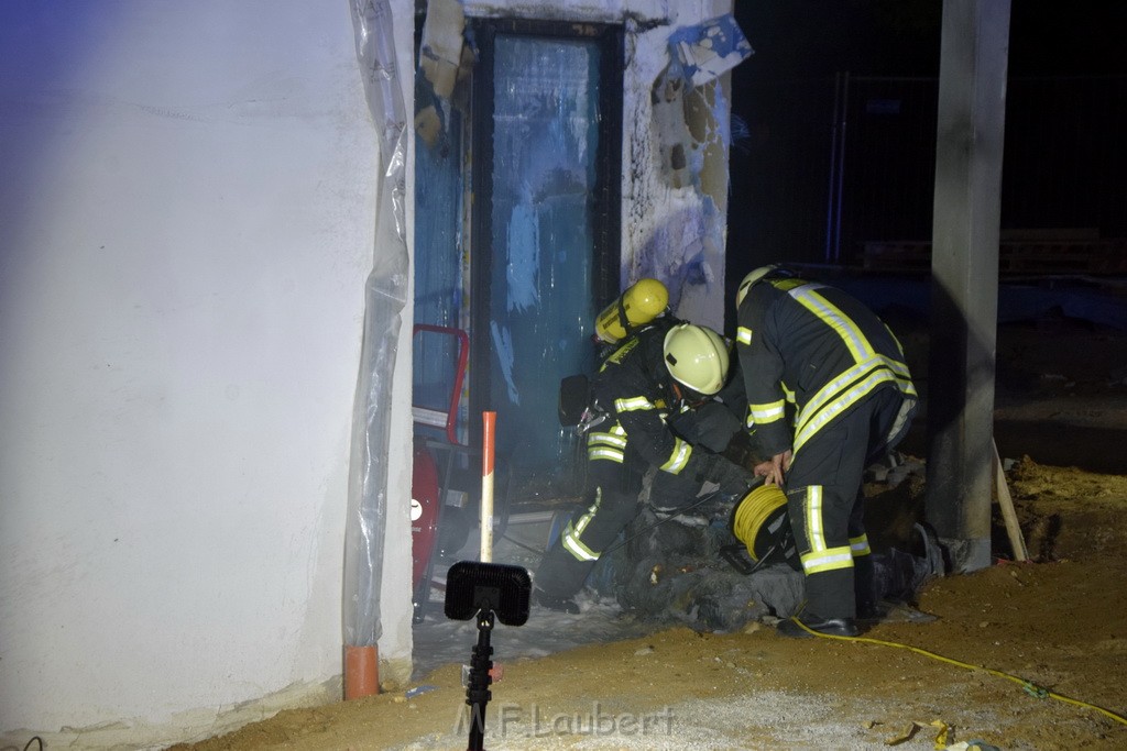 Feuer 1 Koeln Hoehenberg Fuldastr P17.JPG - Miklos Laubert